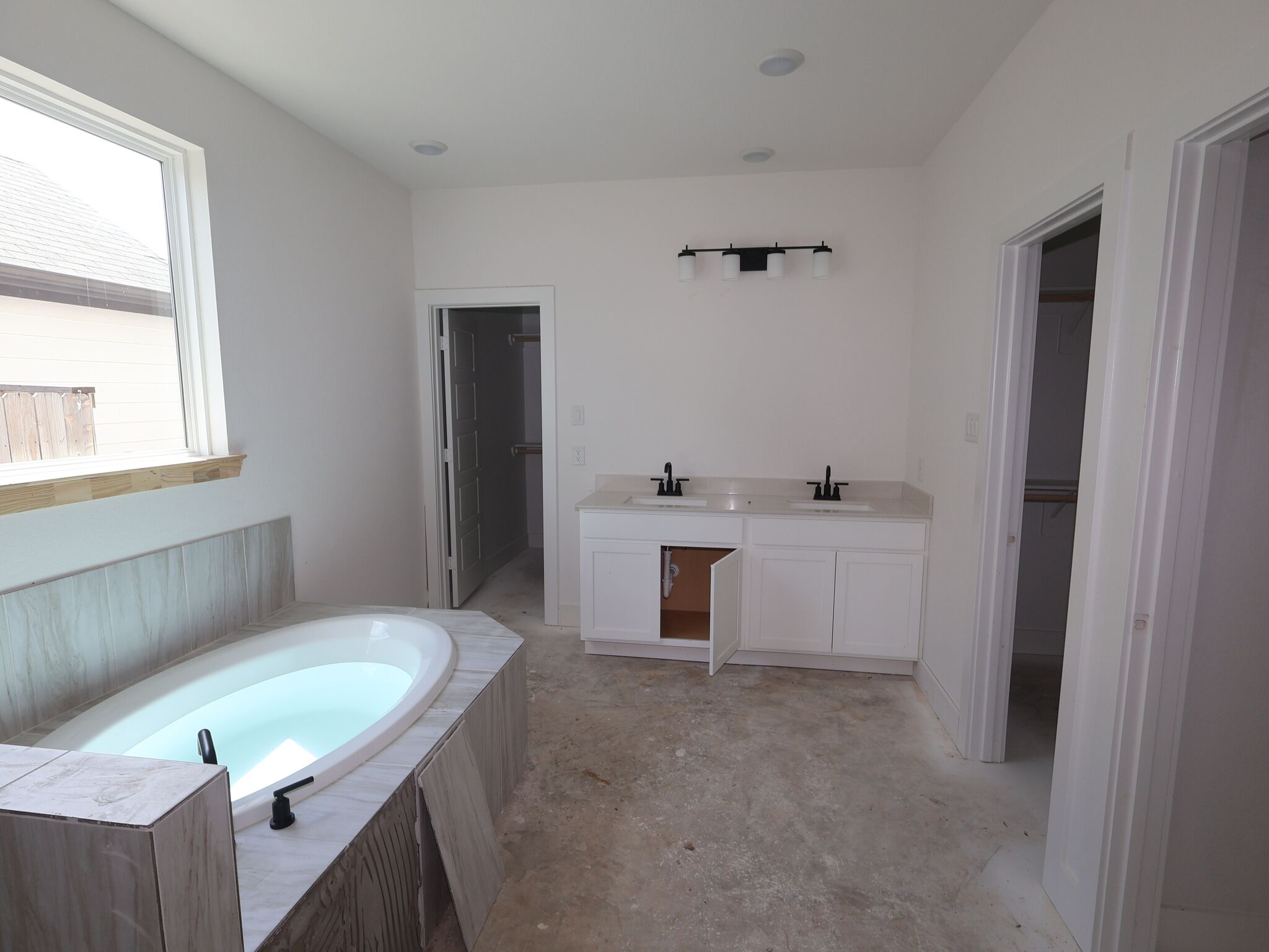 Owner's Bathroom