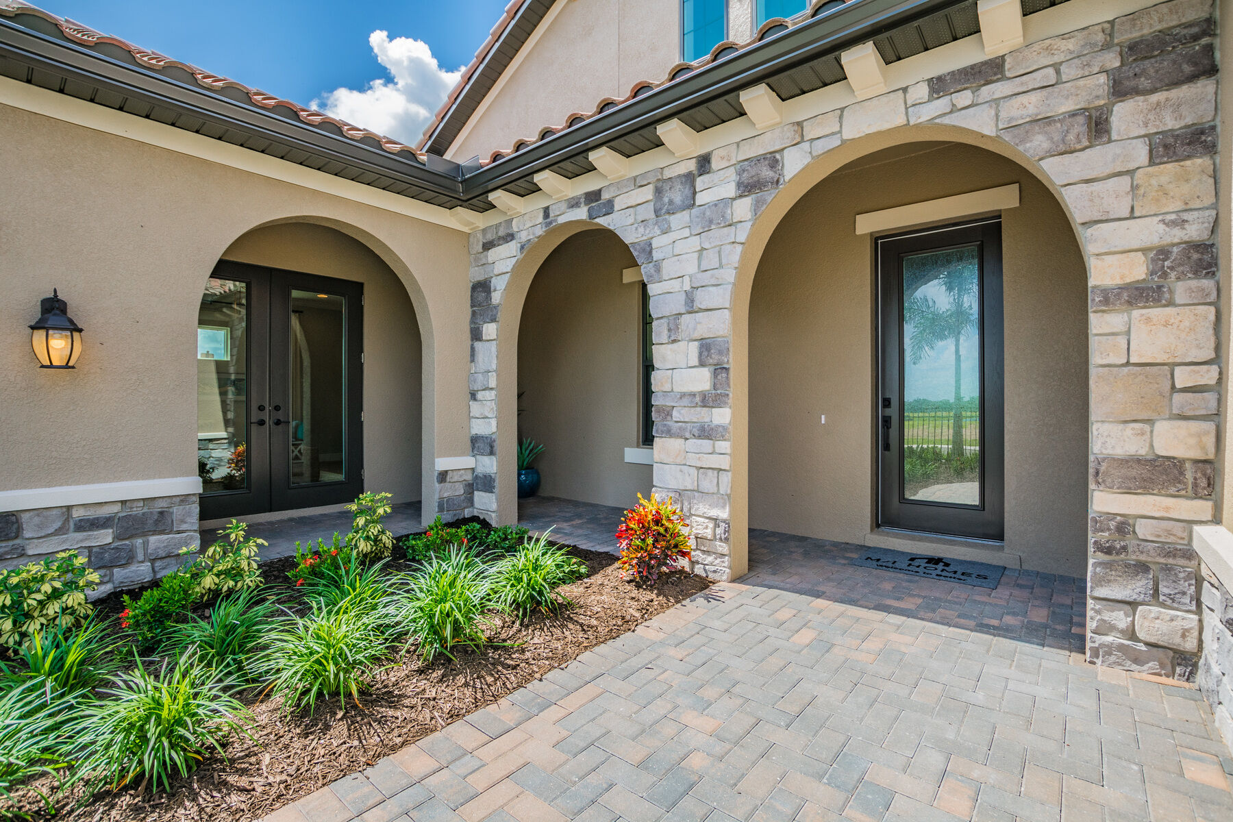 Rivo Lakes Entry