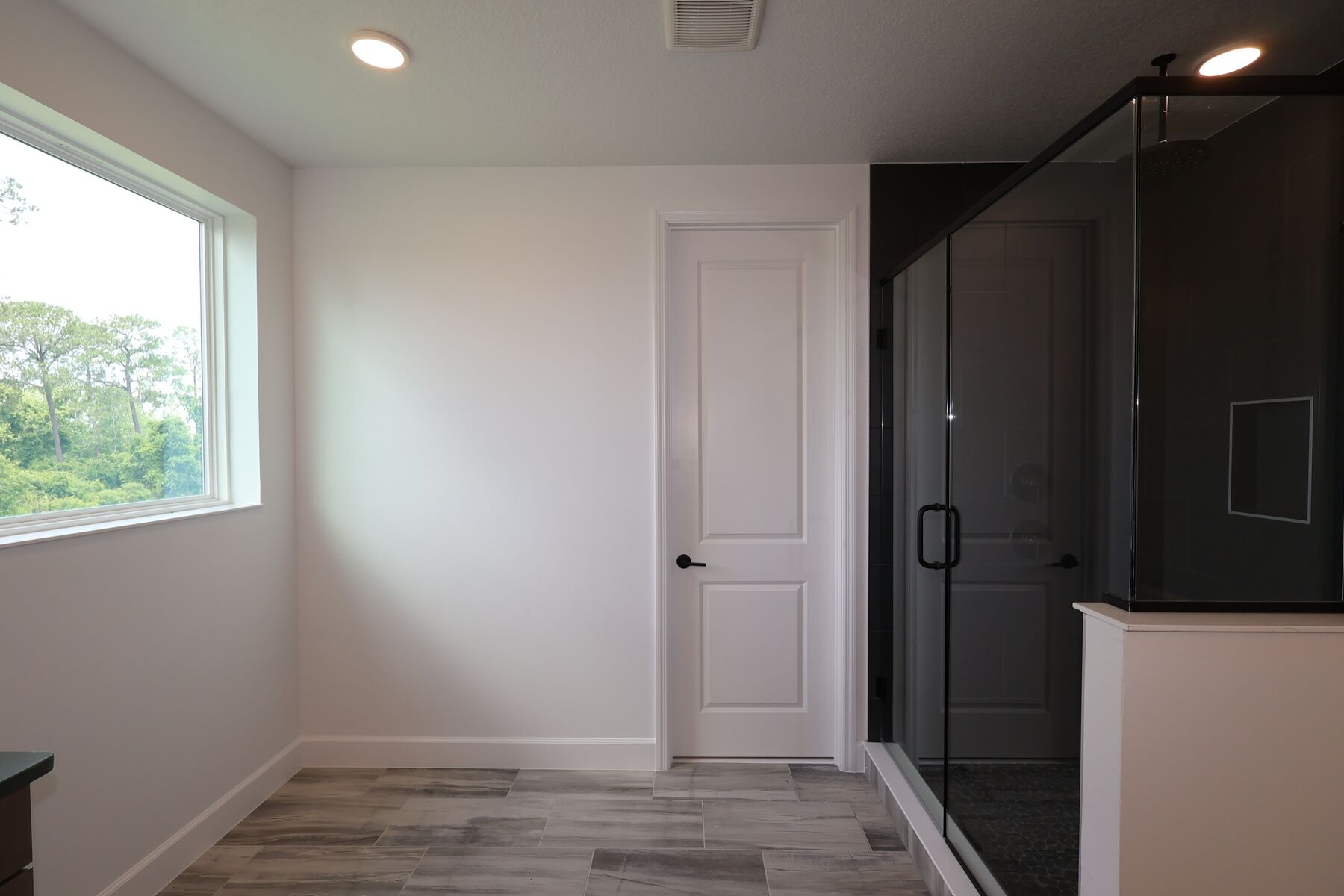 Endeavor Bathroom