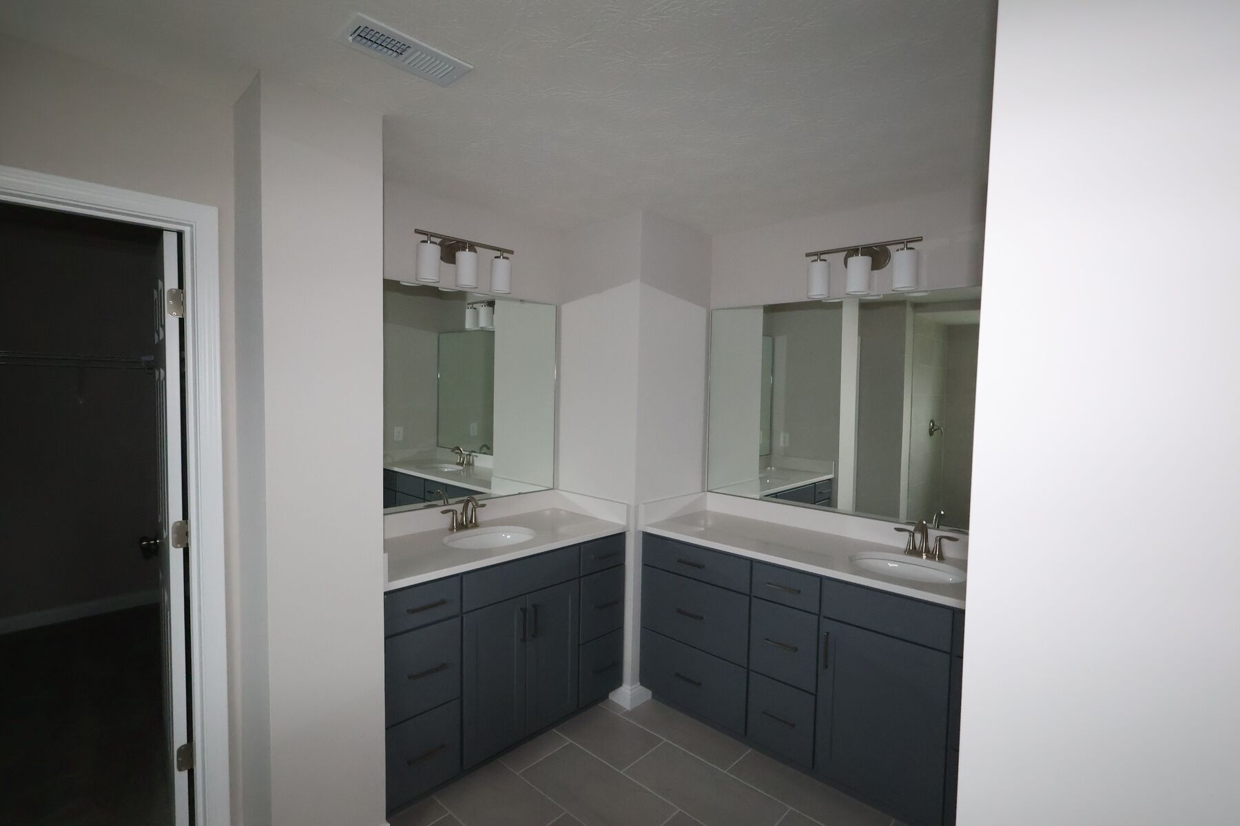 Owner's Bathroom