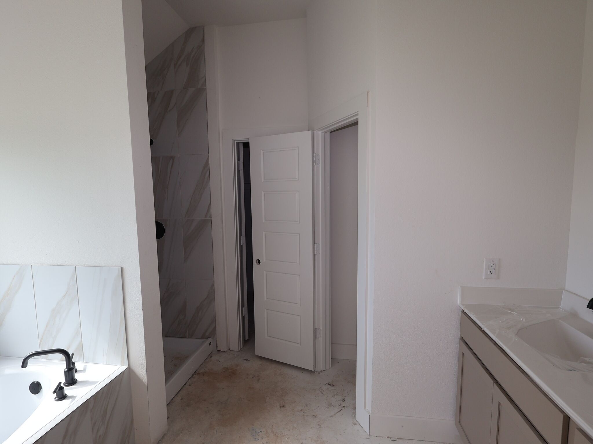 Owner's Bathroom