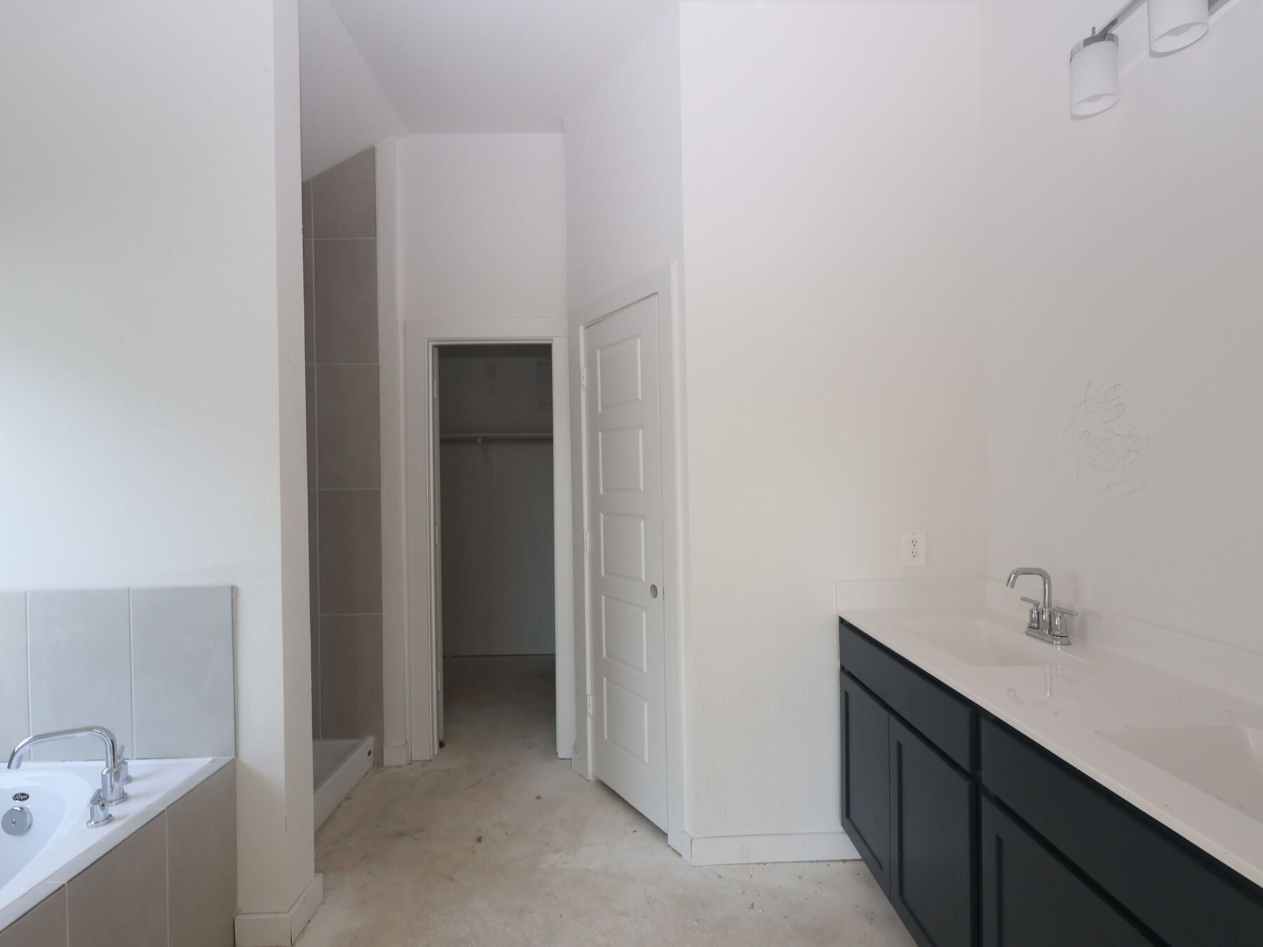 Owner's Bathroom
