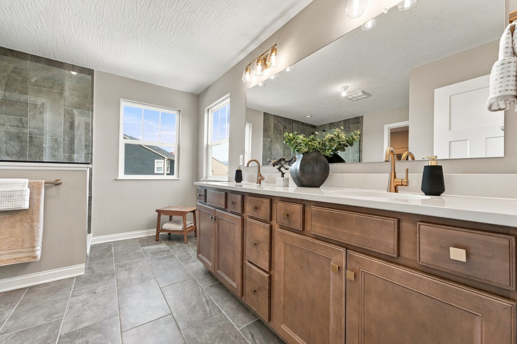 Owner's Bathroom