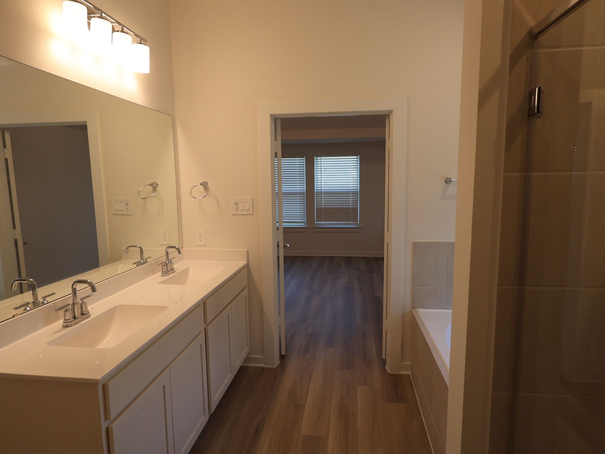 Owner's Bathroom