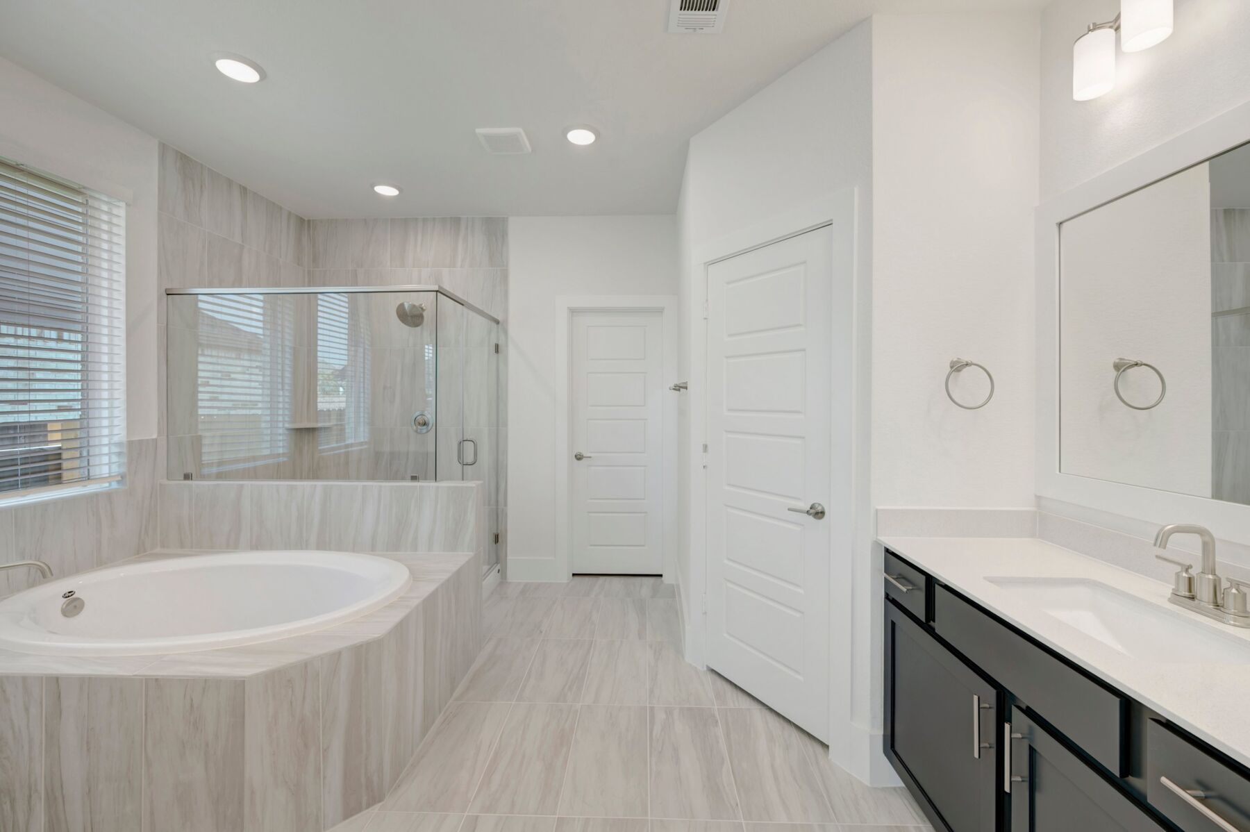 Owner's Bathroom