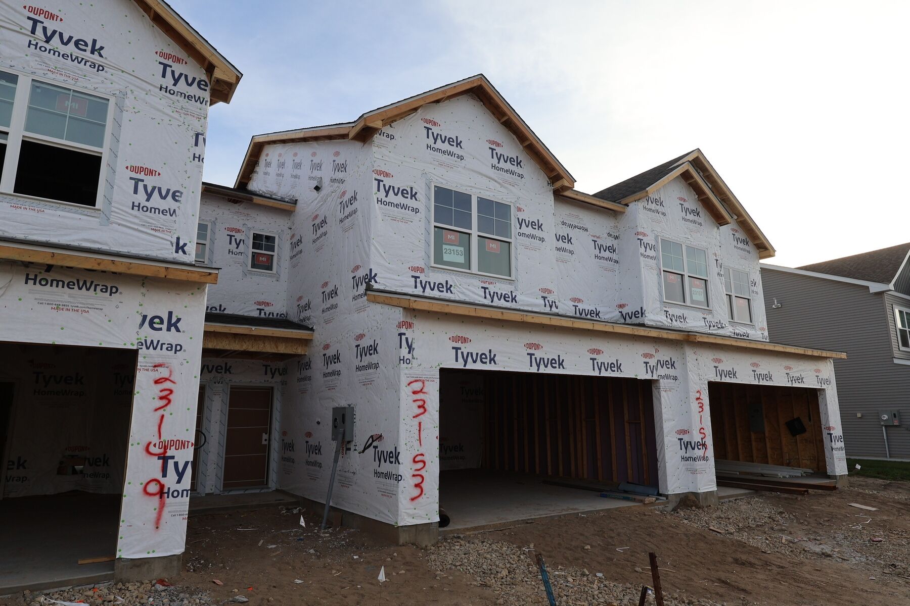 23153 Creekview Court