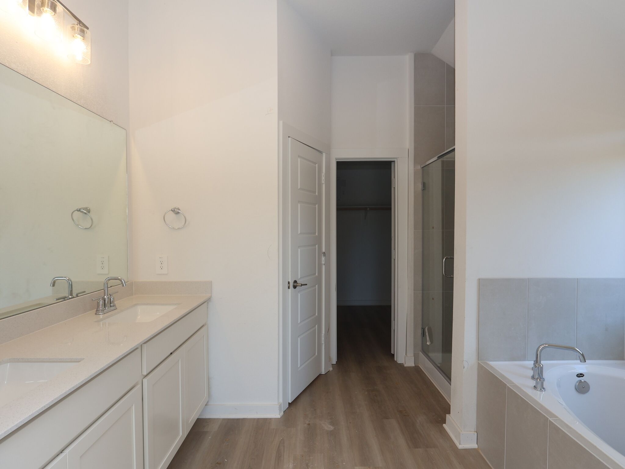 Owner's Bathroom