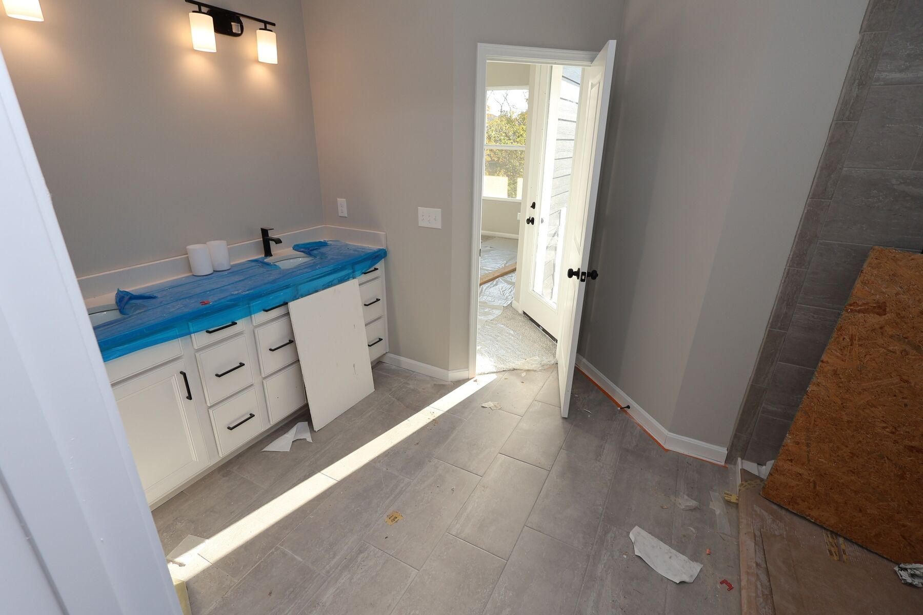 Owner's Bathroom