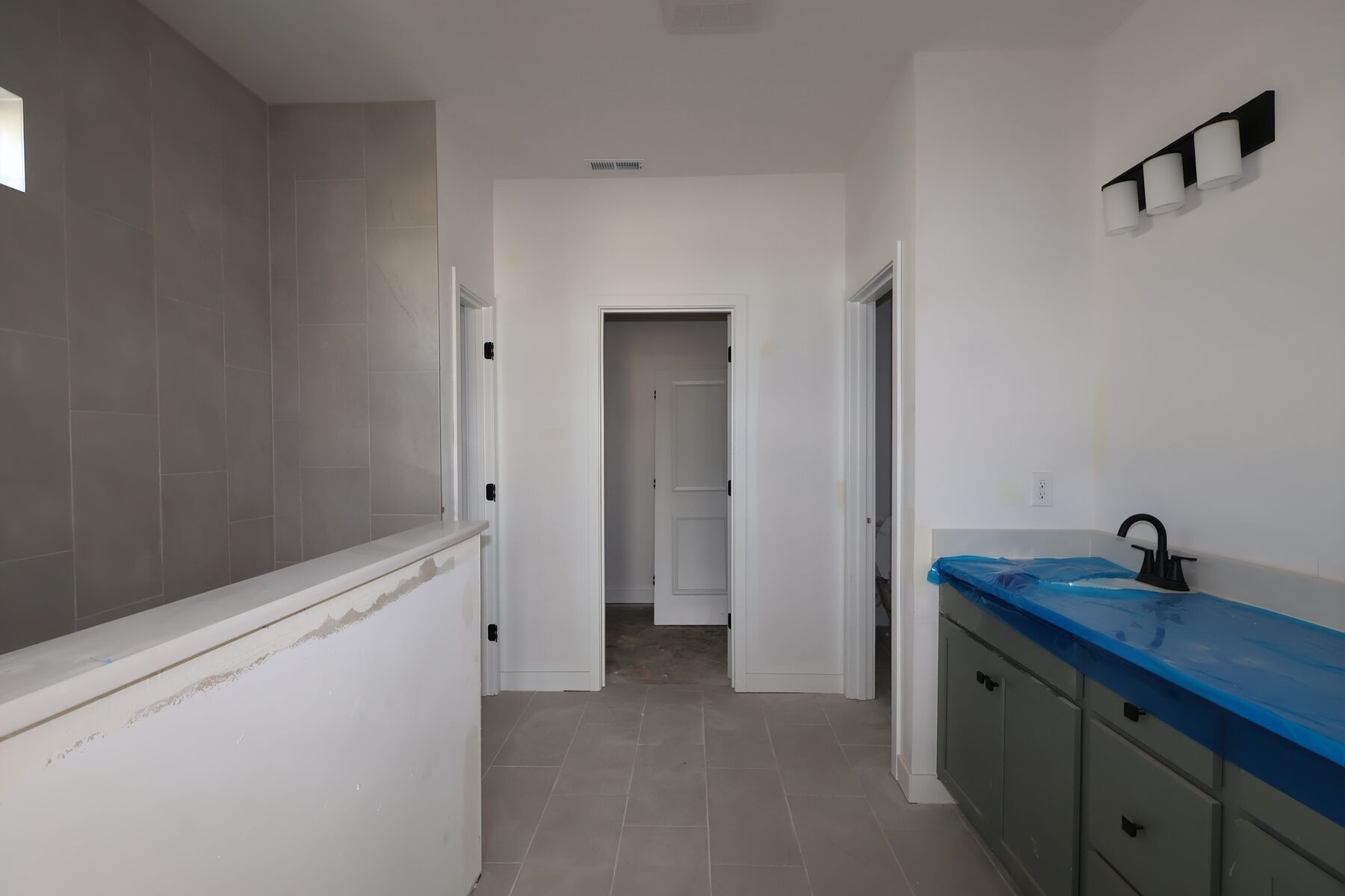 Owner's Bathroom