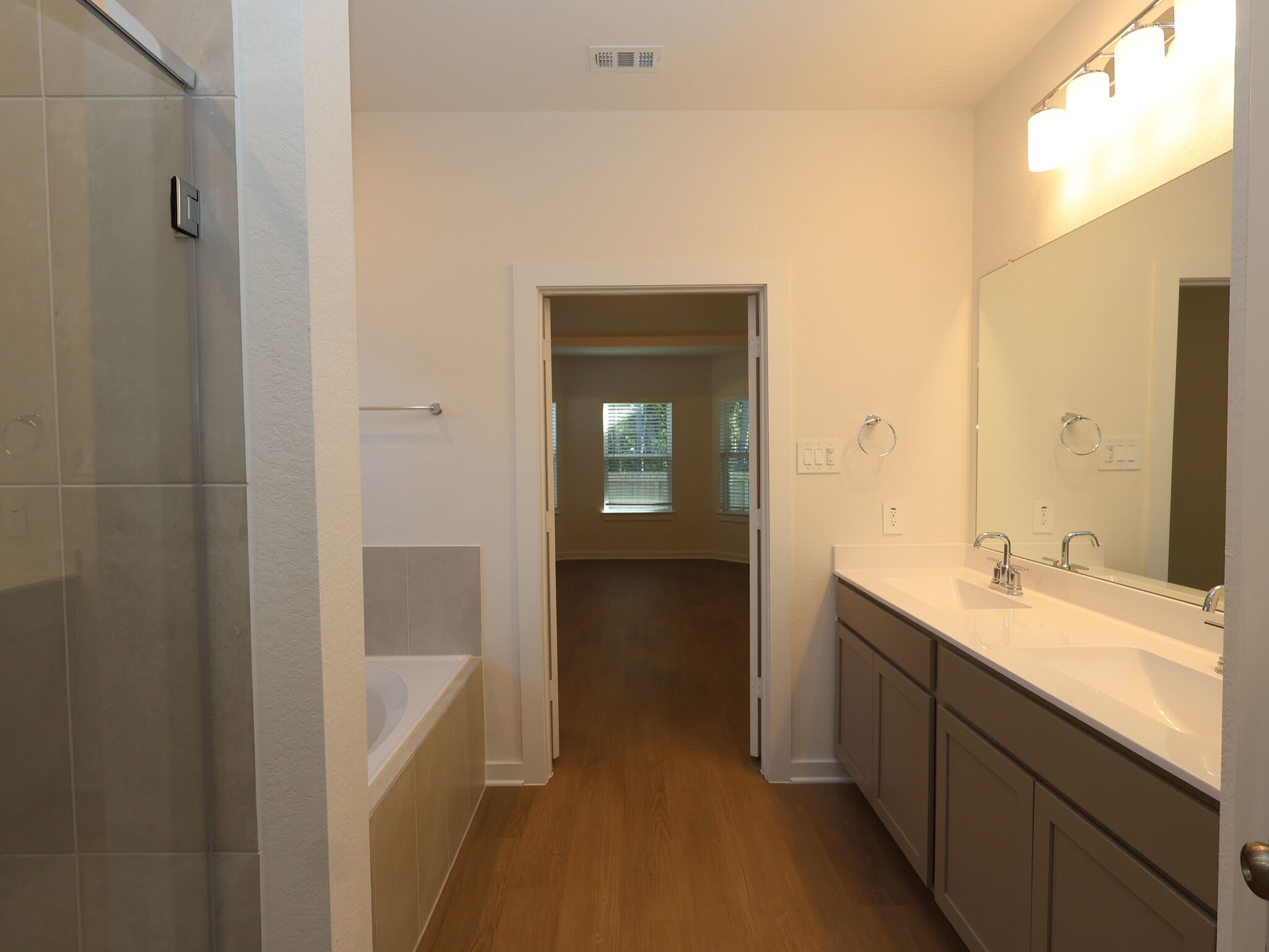 Owner's Bathroom