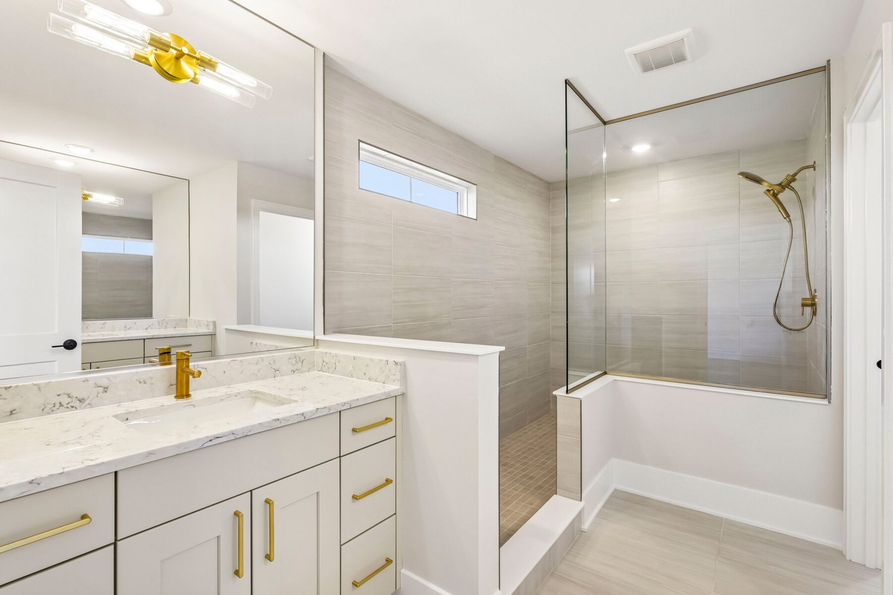 Owners Bath 