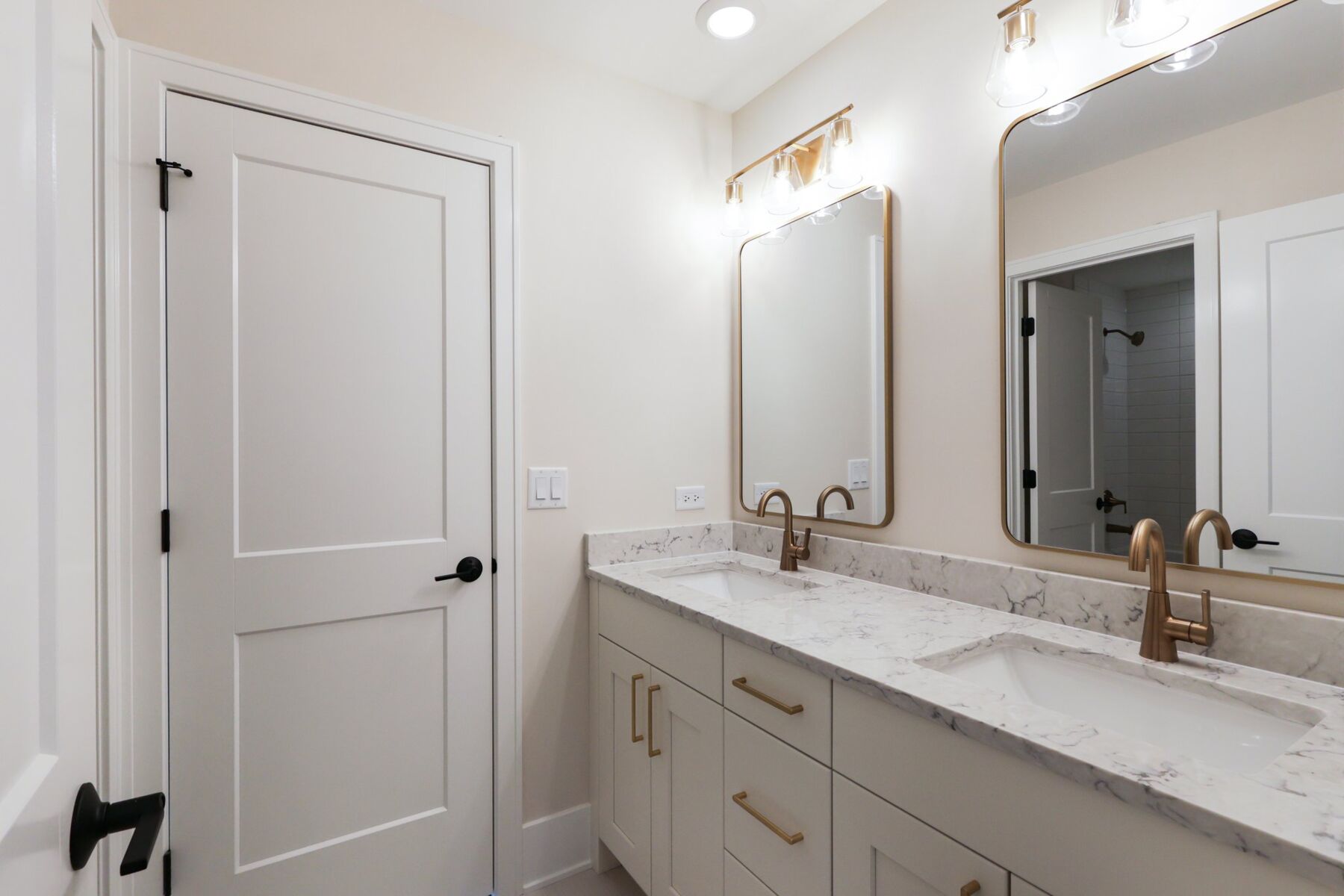Second Floor Bathroom 