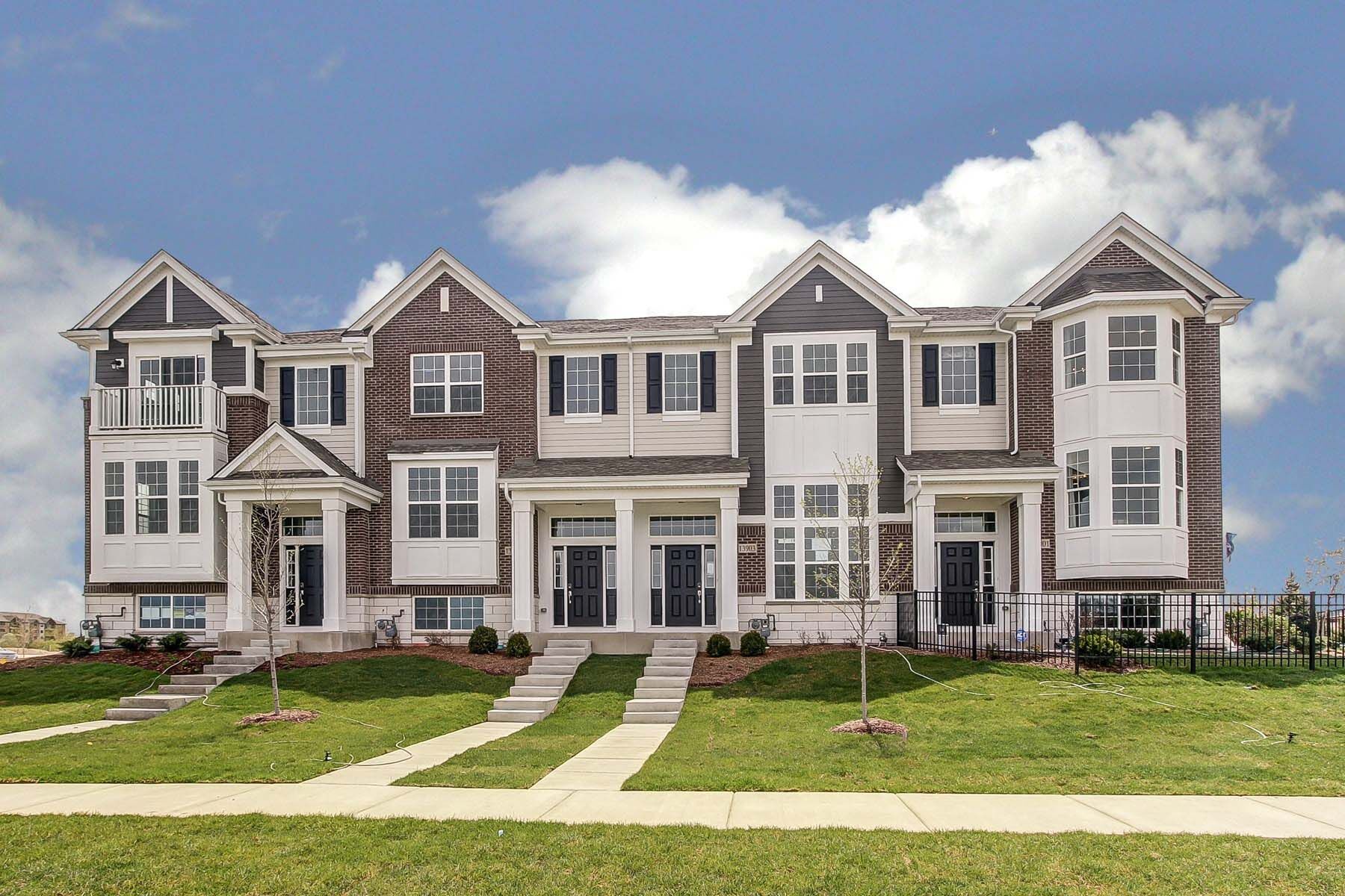 The Square at Goodings Grove Exterior