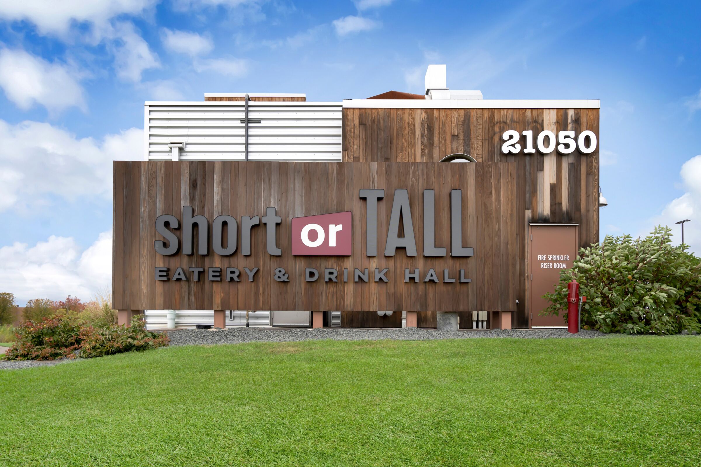 Short or Tall Eatery & Drink Hall