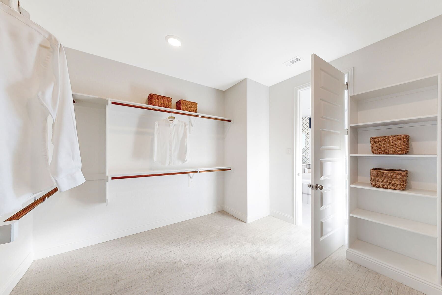 Owner's Closet