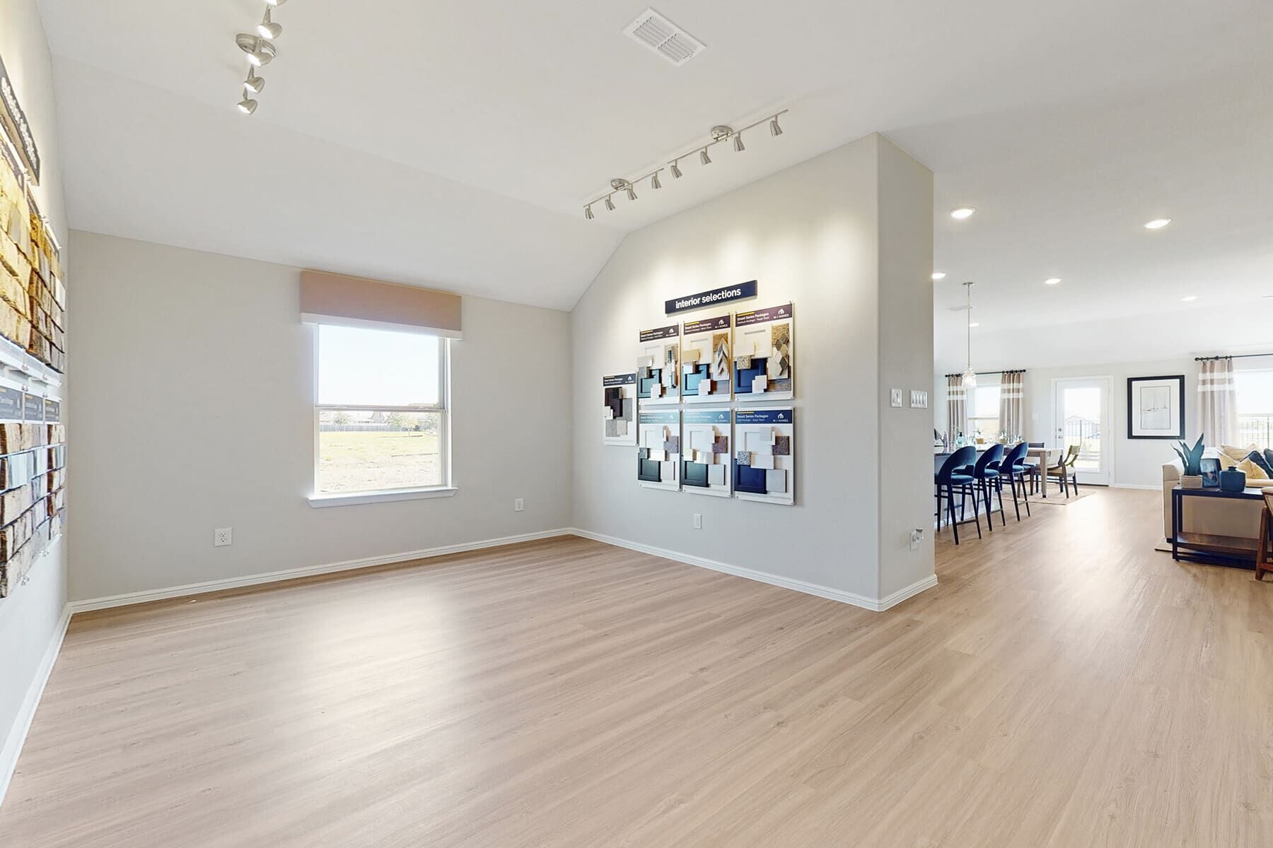 Flex Room